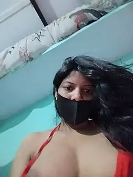 Hotty-Divya live