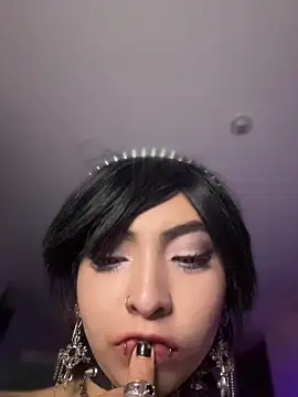 _g0thiccwitch_ live