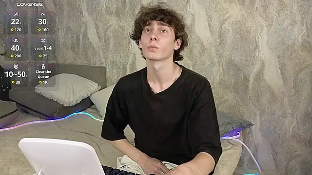 Liam_Winss live