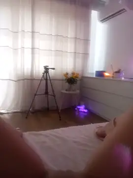 LauraDelightX live
