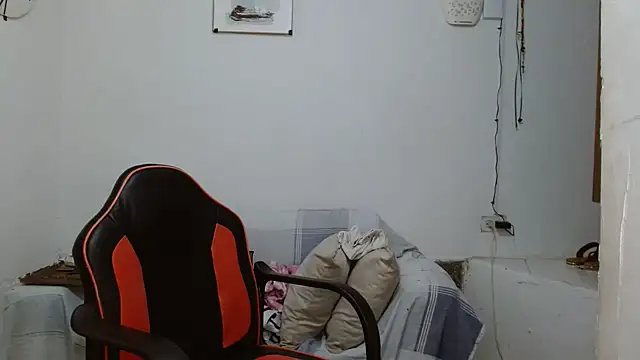 angelamarie1 live