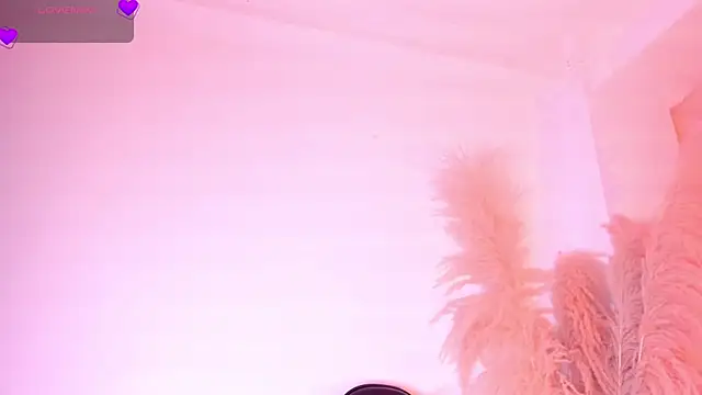CristineRainn_ live