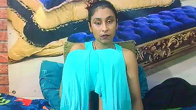 IndianSexyButt live