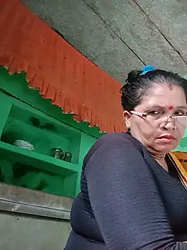 Manavi_x live