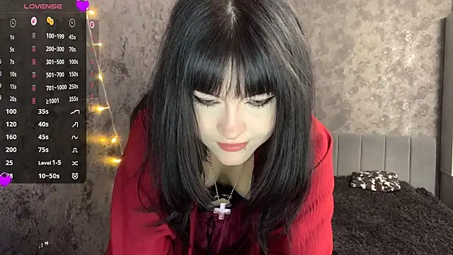 EmilyEmbears live