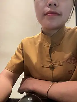 Bella_7777 live