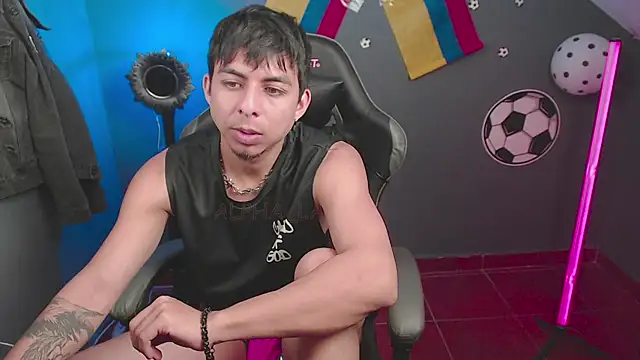 ALPHA_LATINO live