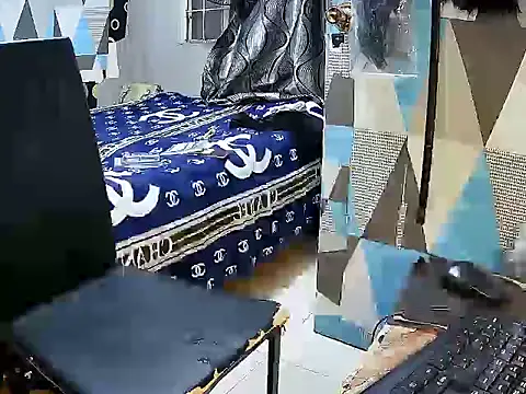Trish_CurveCock live