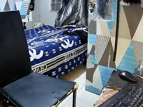 Trish_CurveCock live