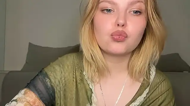 Ophelia_Ritz live