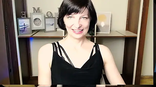 _AngeliaFlow_ live