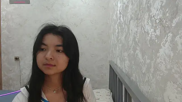 Shy_Kira live