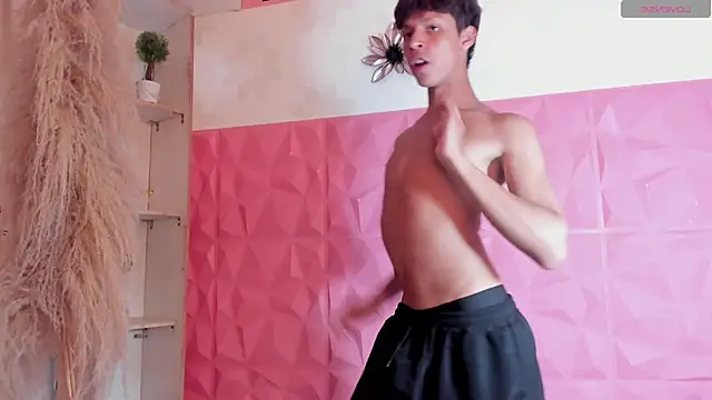 Ethan_qop live