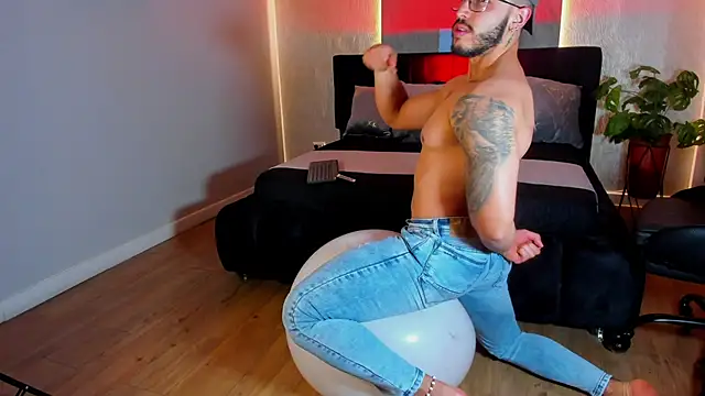 Liam_Kleiin live
