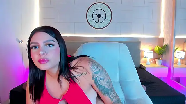 Megan_charles_ live