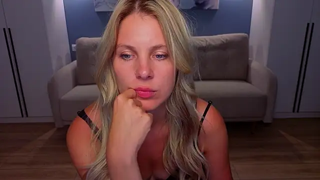 MelanieBennett live