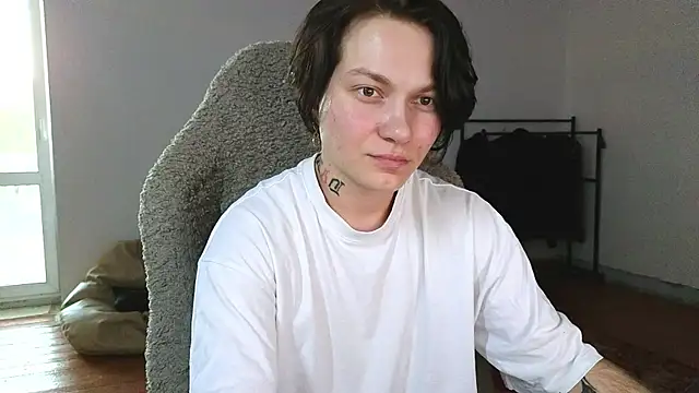 esajukyy live