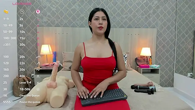 martina_ayala live
