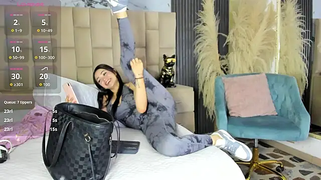CandyMeyerss_ live