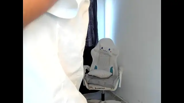 meganthompsonn22 live