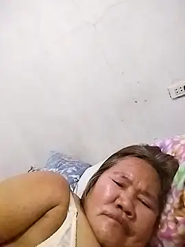 Hotsexymomcams4u live