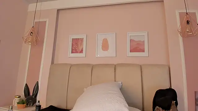 Annie_rhoades live