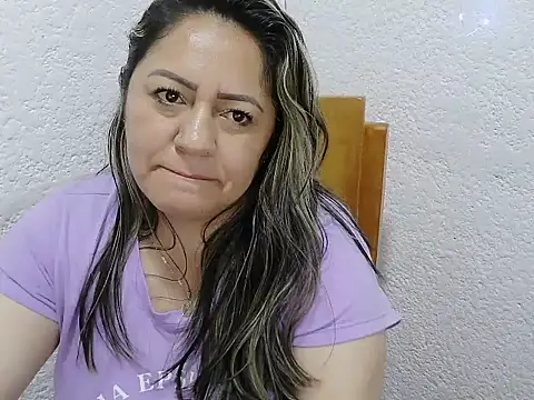 cris_spicy live