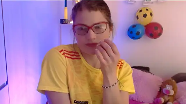 Camila-ventura live