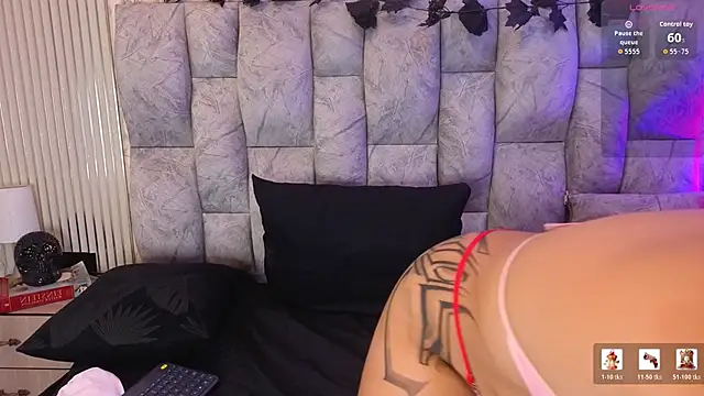 ScarlettVelvet1 live