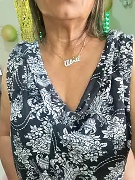 Vickyfox_ live