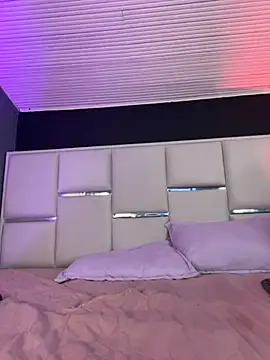 BellaFernandez__ live