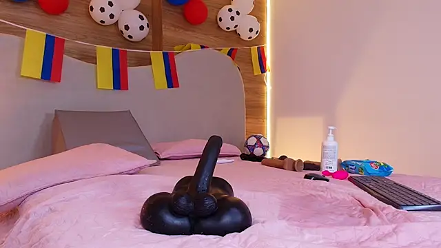 shaina_adams live