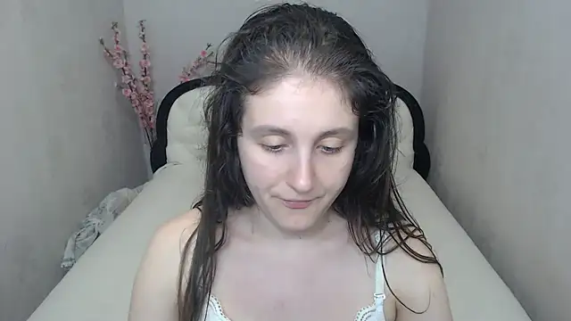 Holliy_Cooper live