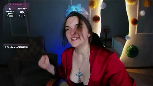 Rune_Veila live