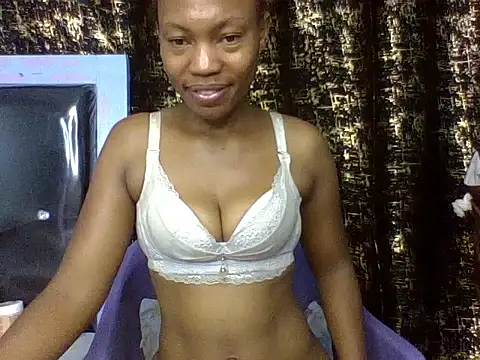 Lovey_daisy15 live