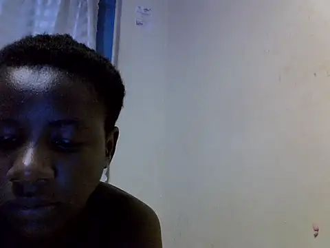 African_petite_godess live