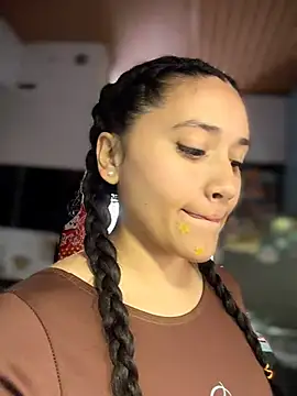 Veronica_Wins_ live