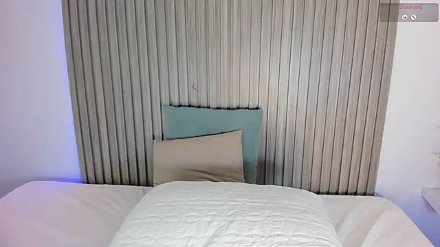 Karlie_moore_ live