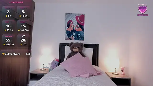 alana_greey_ live