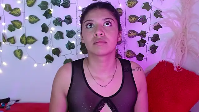 melanie_18_ live
