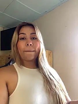 _BellaSmith_ live