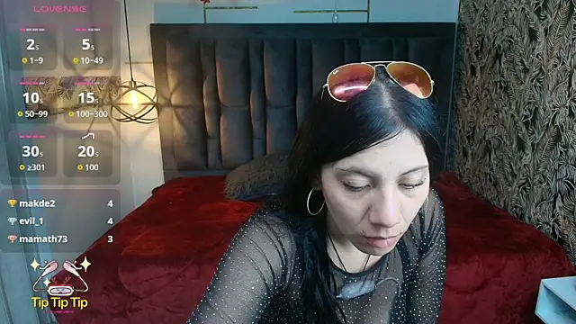Abril_Fox__ live