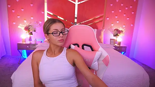 DoveLovee live