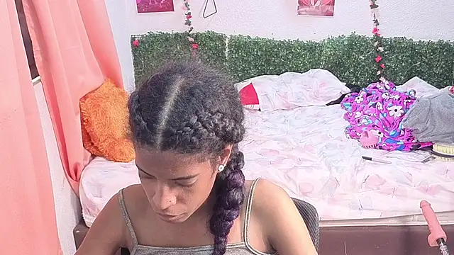 thianahorny live