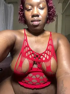 BigBootyBrie01 live