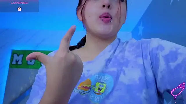 mia_foster_t live
