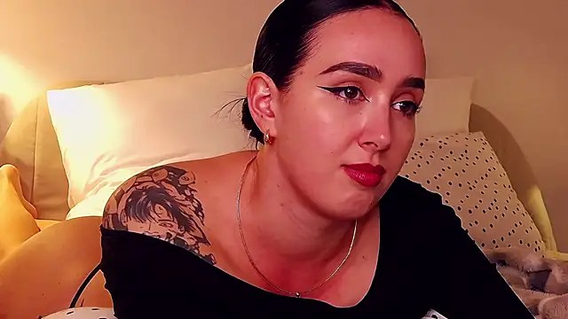 KimKhallifa live