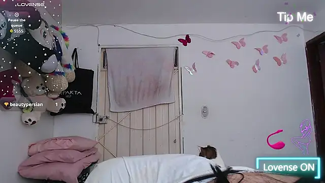 Angel-Hott_ live