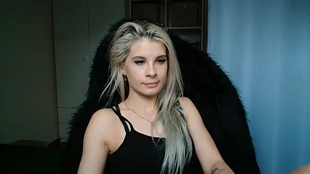 KristineGlow live