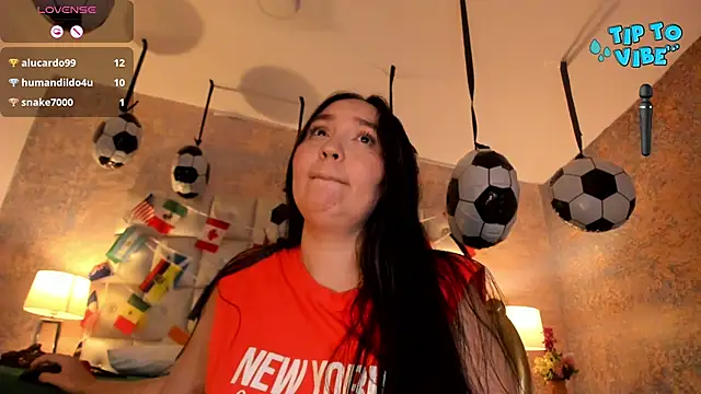 AlissaJoness live